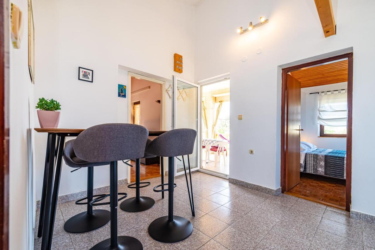 Apartment Sea And Mountain With Pool Novigrad  Kamer foto